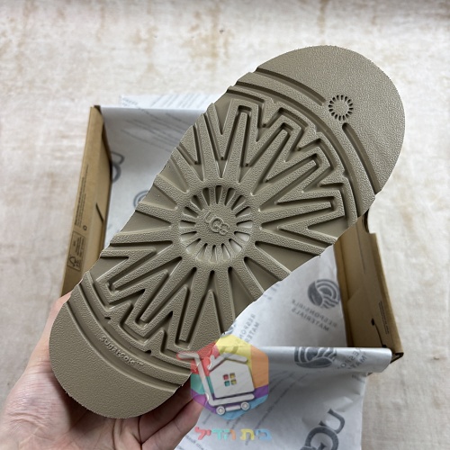 כפכפי UGG Tazz II בשבעה גוונים 23