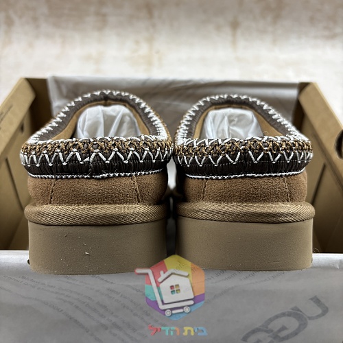 כפכפי UGG Tazz II בשבעה גוונים 53