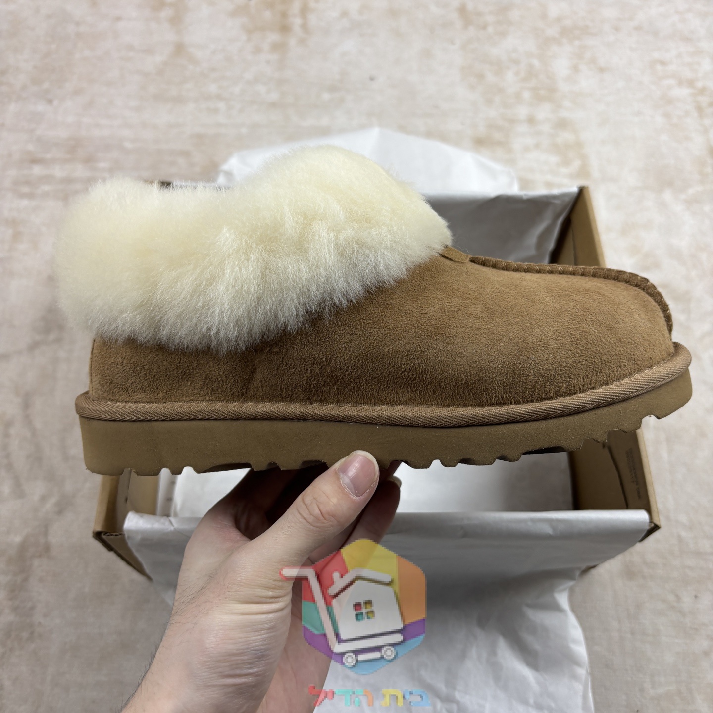 כפכפי UGG Tazzette חום, ירוק זית