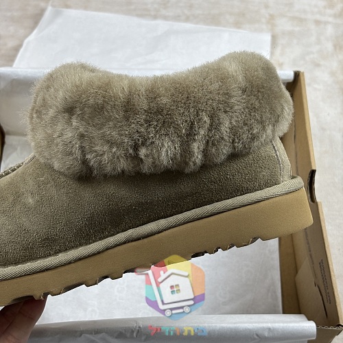 כפכפי UGG Tazzette חום, ירוק זית 10