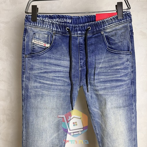 Jeans DIESEL in Slim-Fit mit elastischem Bund 2