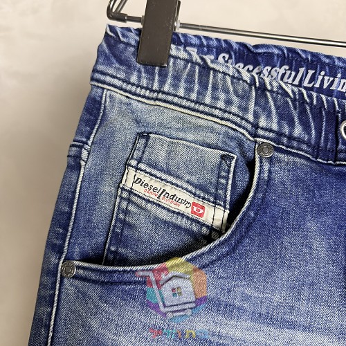Jeans DIESEL in Slim-Fit mit elastischem Bund 5