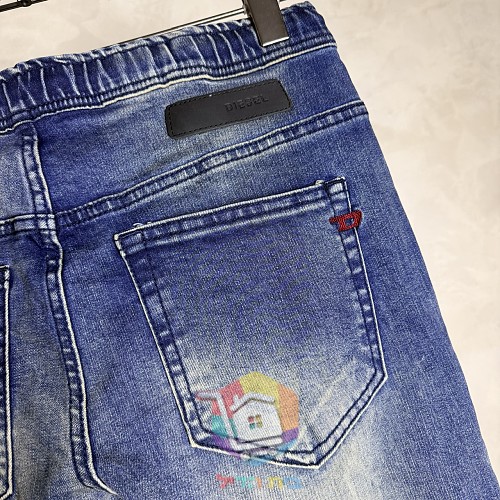 Jeans DIESEL in Slim-Fit mit elastischem Bund 6