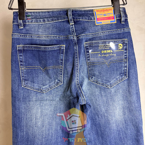Diesel Thavar Jeans in blauer Waschung 3