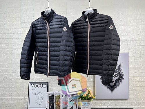 מעיל פוך קל Moncler Daniel, כחול כהה 3