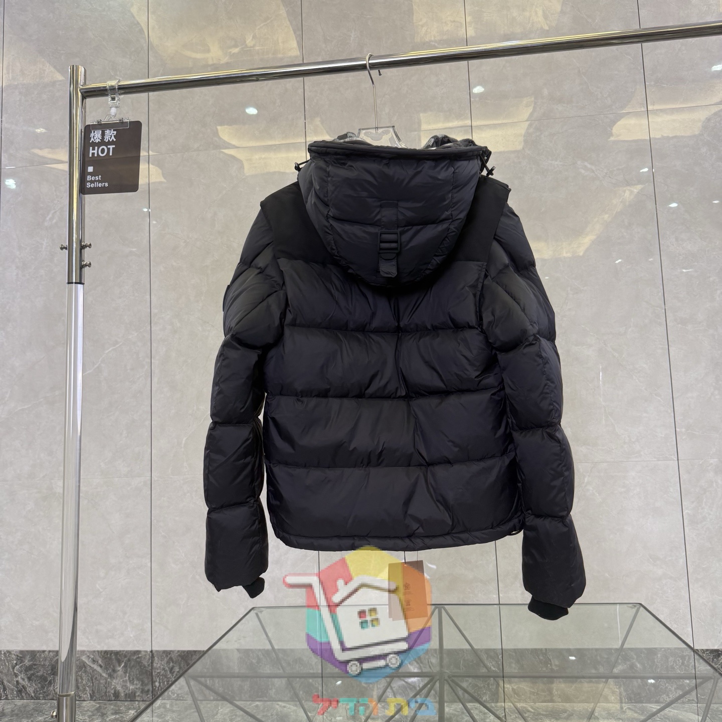 מעיל פוך Burberry Lockwell עם שרוולים נתיקים, שחור