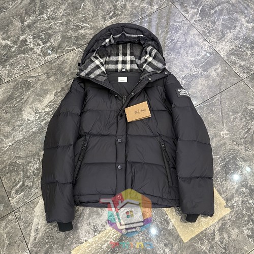 מעיל פוך Burberry Lockwell עם שרוולים נתיקים, שחור 20