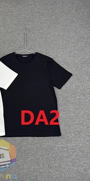 Die Farbe mit dem Code black-DA2