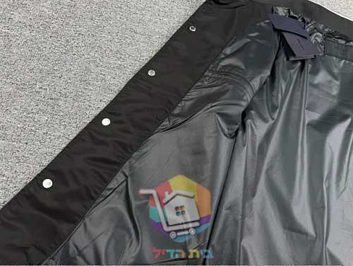 Blouson bomber Prada en Re-Nylon à bords rayés, noir 11