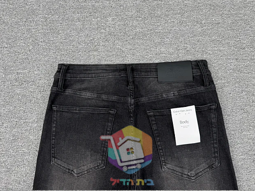Jean droit Calvin Klein, noir délavé 19