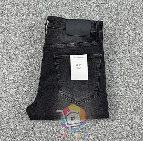 Jean droit Calvin Klein, noir délavé 35