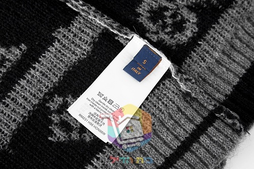 Louis Vuitton Monogram Mohair cardigan, grey and black, or blue and grey 4