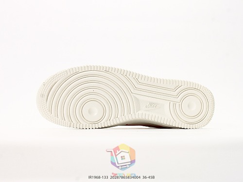 נעלי Nike Air Force 1 Low שמנת עם תפרים אדומים וכחולים, תמונה 6