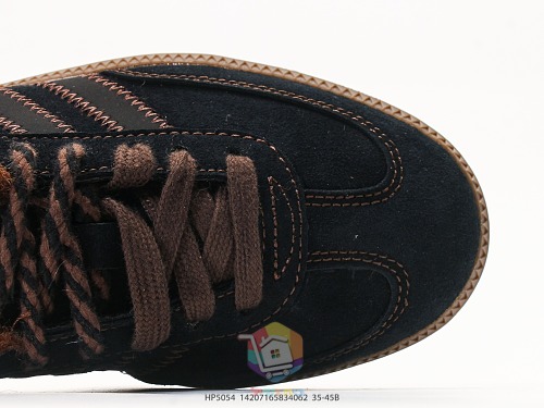 כפכפי adidas Samba Mule עם פרווה, שחור או בז', תמונה 3