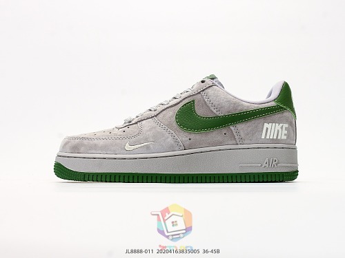 נעלי Nike Air Force 1 Low מזמש אפור עם לוגו ירוק, תמונה 9