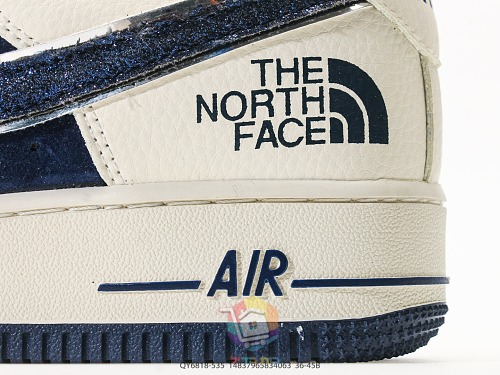 נעלי Nike Air Force 1 Low עם לוגו The North Face, בורדו או כחול כהה, תמונה 13