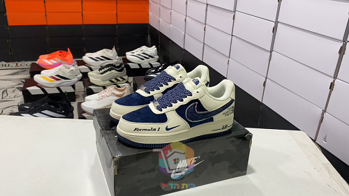 נעלי Nike Air Force 1 Low עם לוגו The North Face, בורדו או כחול כהה, תמונה 20