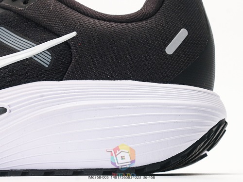 נעלי ריצה Nike Quest 7 שחור ולבן, תמונה 4
