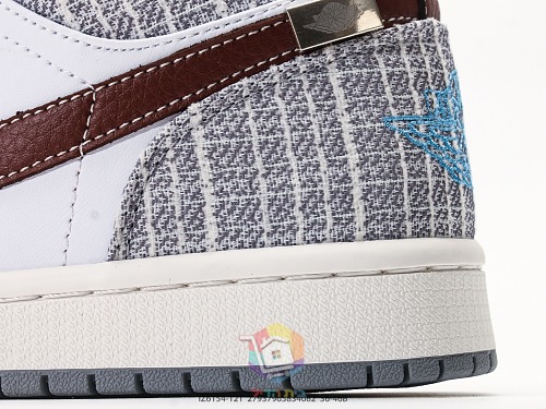 נעלי Air Jordan 1 Low תכלת ולבן עם בוקלה או כחול כהה, תמונה 5