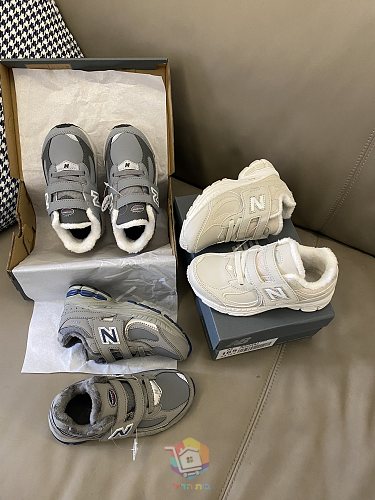 נעלי New Balance 2002R לילדים עם סקוץ' ובטנה חמה, שלושה צבעים, תמונה 8
