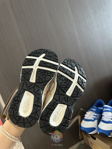נעלי ASICS Contend לילדים עם סקוץ', שישה צבעים, תמונה 3