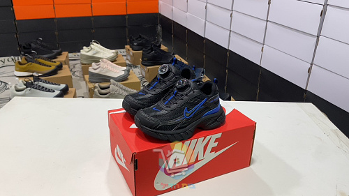 נעלי Nike לילדים עם כפתור סיבוב במקום שרוכים, בז', כסוף או שחור, תמונה 11
