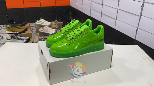 נעלי Nike Air Force 1 Low שמנת עם לוגו Louis Vuitton או ירוק מבריק, תמונה 11