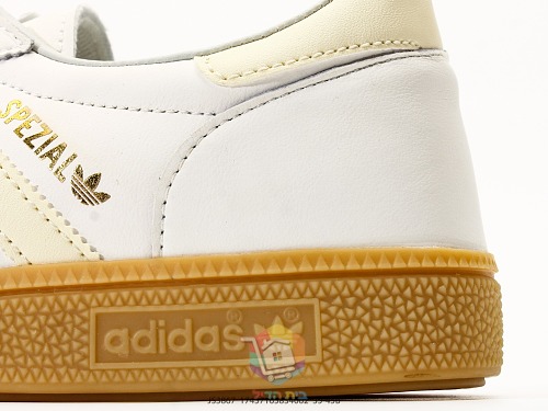 נעלי adidas Handball Spezial שמנת עם סוליית גומי חומה, תמונה 3