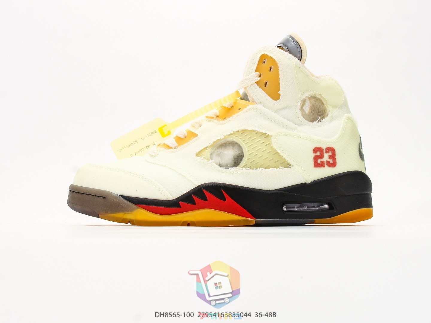 حذاء Off-White x Air Jordan 5 Retro SP، بلون عاجي