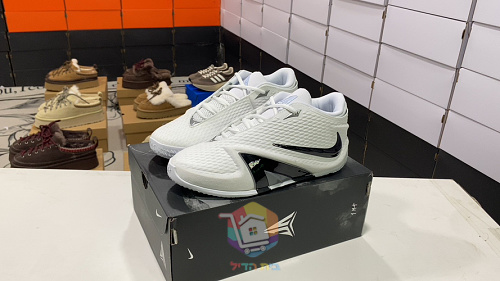 נעלי כדורסל Nike Ja 4 לבן ושחור, תמונה 2