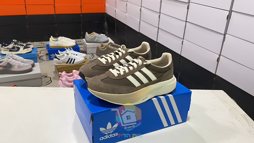 נעלי adidas SL 72 Pro חום עם פסים לבנים, תמונה 9