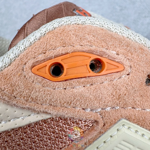נעלי New Balance בשני דגמים, 993 אפור ו-990v3 אפרסק, תמונה 26
