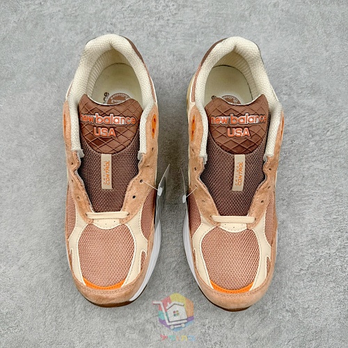נעלי New Balance בשני דגמים, 993 אפור ו-990v3 אפרסק, תמונה 32