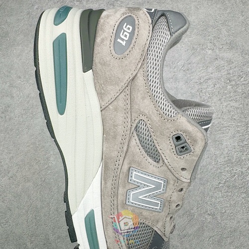 נעלי New Balance בשני דגמים, 991v2 אפור ו-993 ירוק, תמונה 5