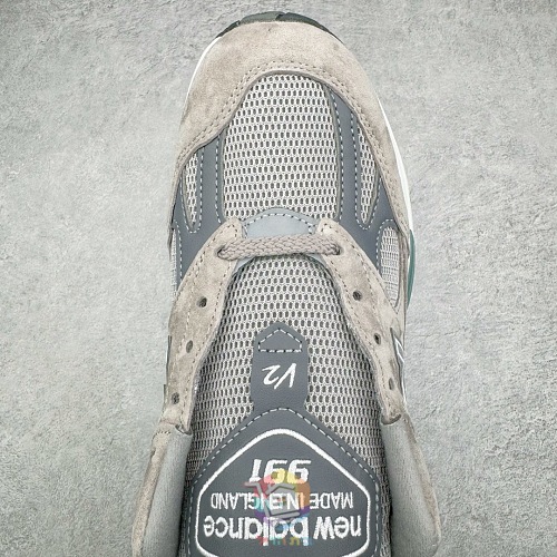 נעלי New Balance בשני דגמים, 991v2 אפור ו-993 ירוק, תמונה 7