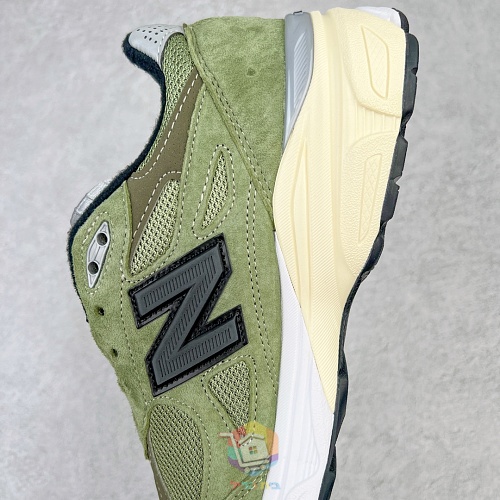 נעלי New Balance בשני דגמים, 990v3 בחום או ירוק זית ו-990v6 בשחור או אפור, תמונה 12
