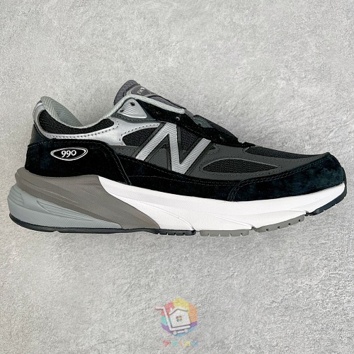 נעלי New Balance בשני דגמים, 990v3 בחום או ירוק זית ו-990v6 בשחור או אפור, תמונה 27