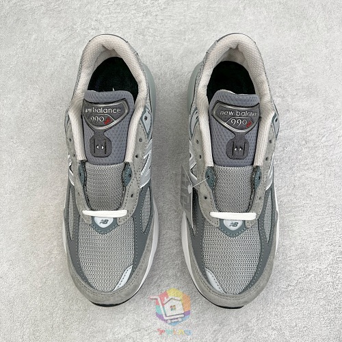 נעלי New Balance בשני דגמים, 990v3 בחום או ירוק זית ו-990v6 בשחור או אפור, תמונה 35
