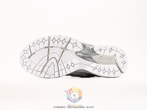 נעלי New Balance בשני דגמים, 1906W בשחור, טורקיז-אפרסק, לבן או כסף ו-509 שחור מטאלי, תמונה 33