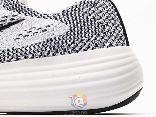 נעלי Nike מסריג שחור-לבן עם סוליה עבה, תמונה 3