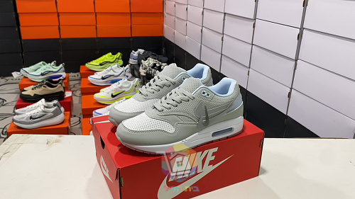 נעלי Nike Air Max 1, אפור ותכלת או שחור, לבן וכתום, תמונה 10