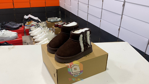 מגפוני UGG לילדים עם רוכסן ופרנזים, חום כהה או ערמון, תמונה 2