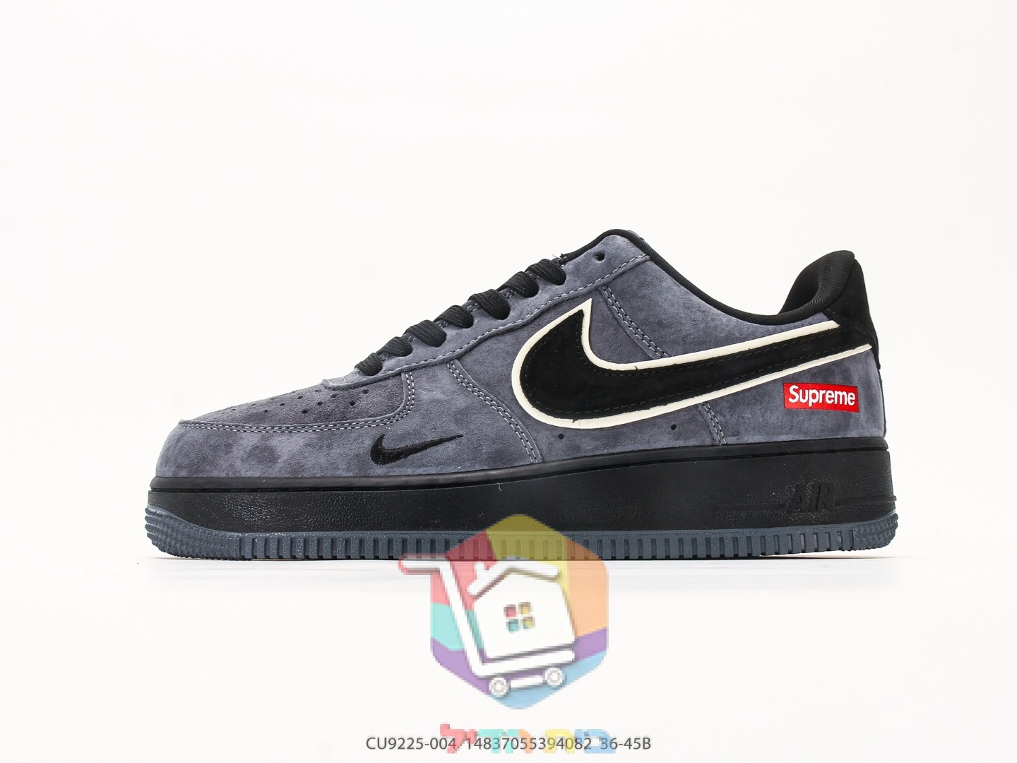 נעלי Nike Air Force 1 Low מזמש אפור עם לוגו Supreme