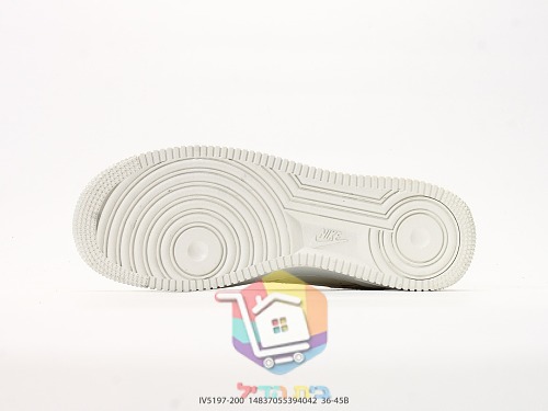 נעלי Nike Air Force 1 '07 בארבעה גוונים 7