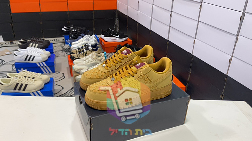 נעלי Nike Air Force 1 '07 בארבעה גוונים 20