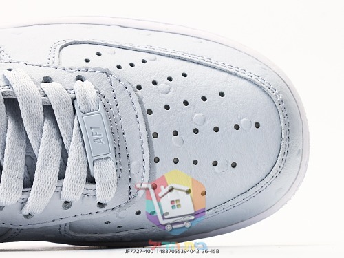 נעלי Nike Air Force 1 '07 בארבעה גוונים 22