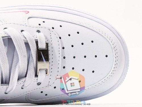 נעלי Nike Air Force 1 '07 בארבעה גוונים 32