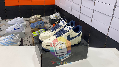 Nike Air Force 1 Low sneakers with a Formula 1 print, four colourways 40
