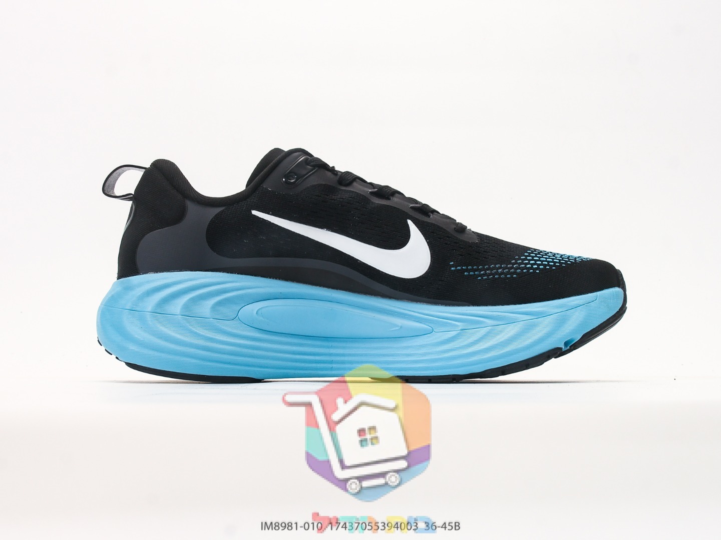 נעלי ריצה Nike בשלושה גוונים