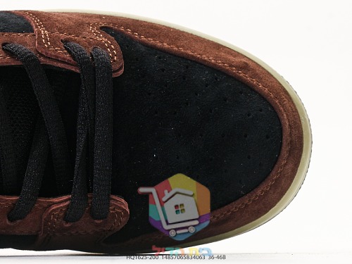 Nike SB Dunk Low Pro skate shoes, brown and black suede 1